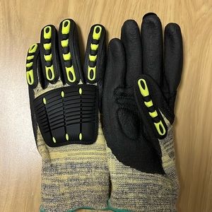 Work gloves, size large